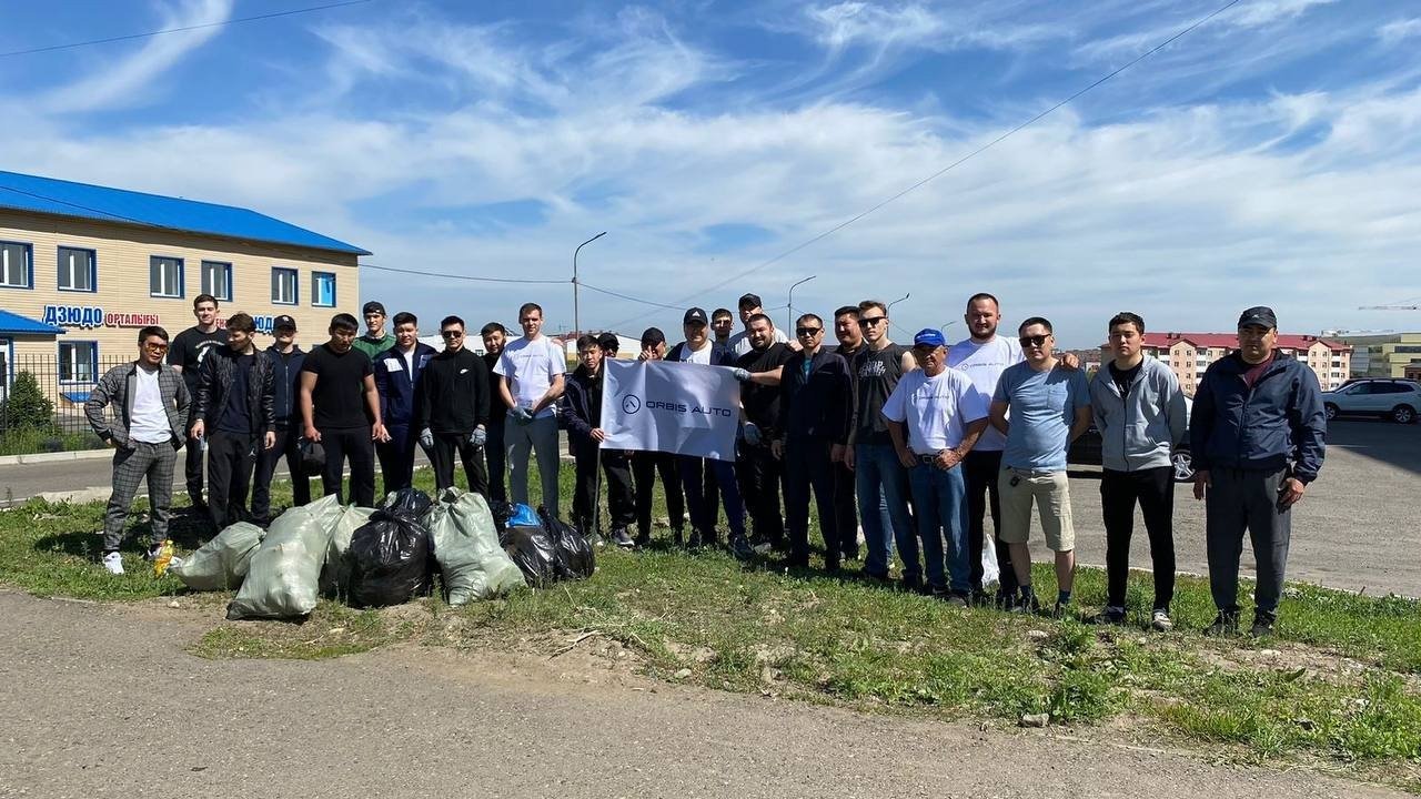 Автомобиль тобының қызметкерлері Қазақстанның 10 қаласында сенбілікке шықты